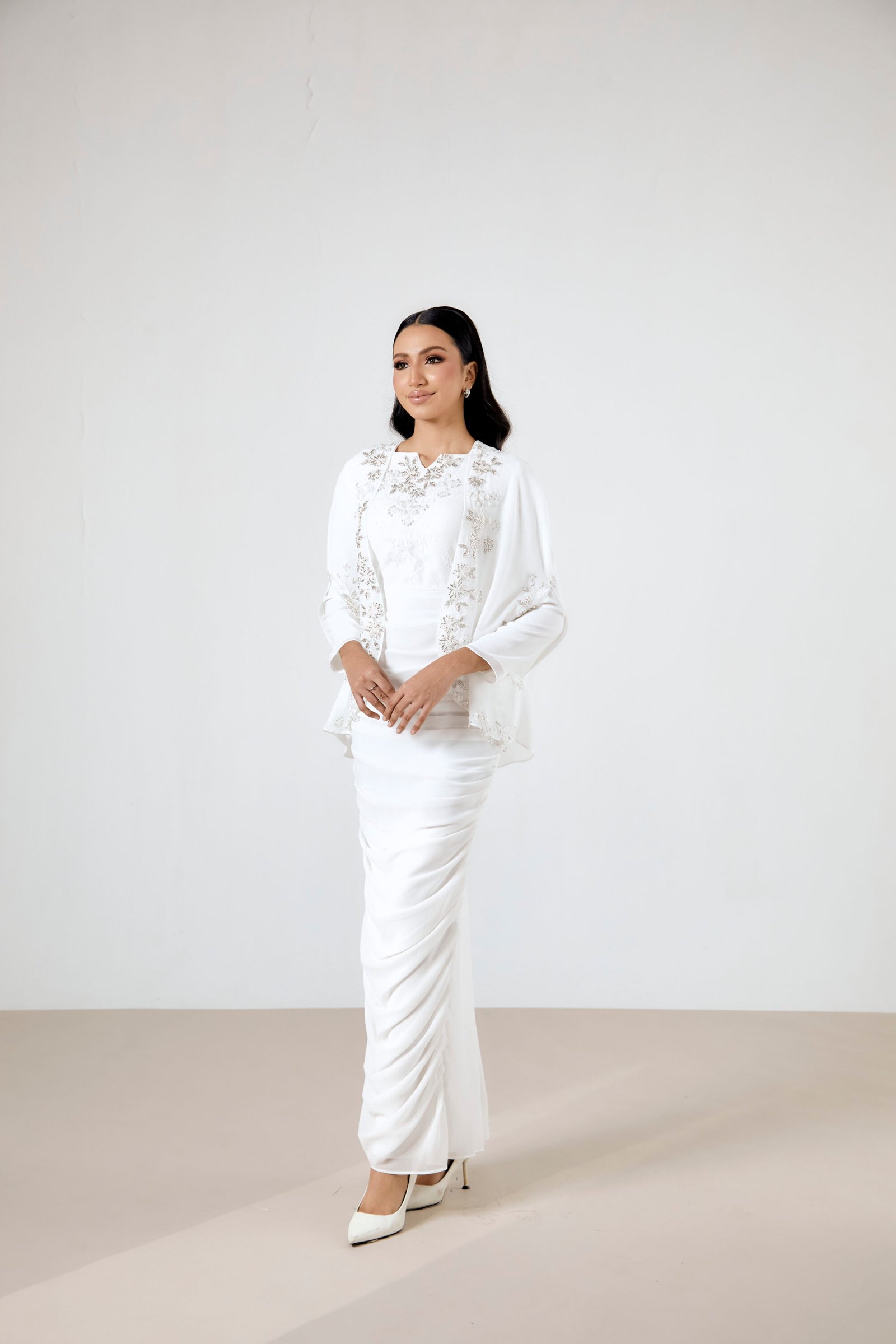 The Pearl in Off White
