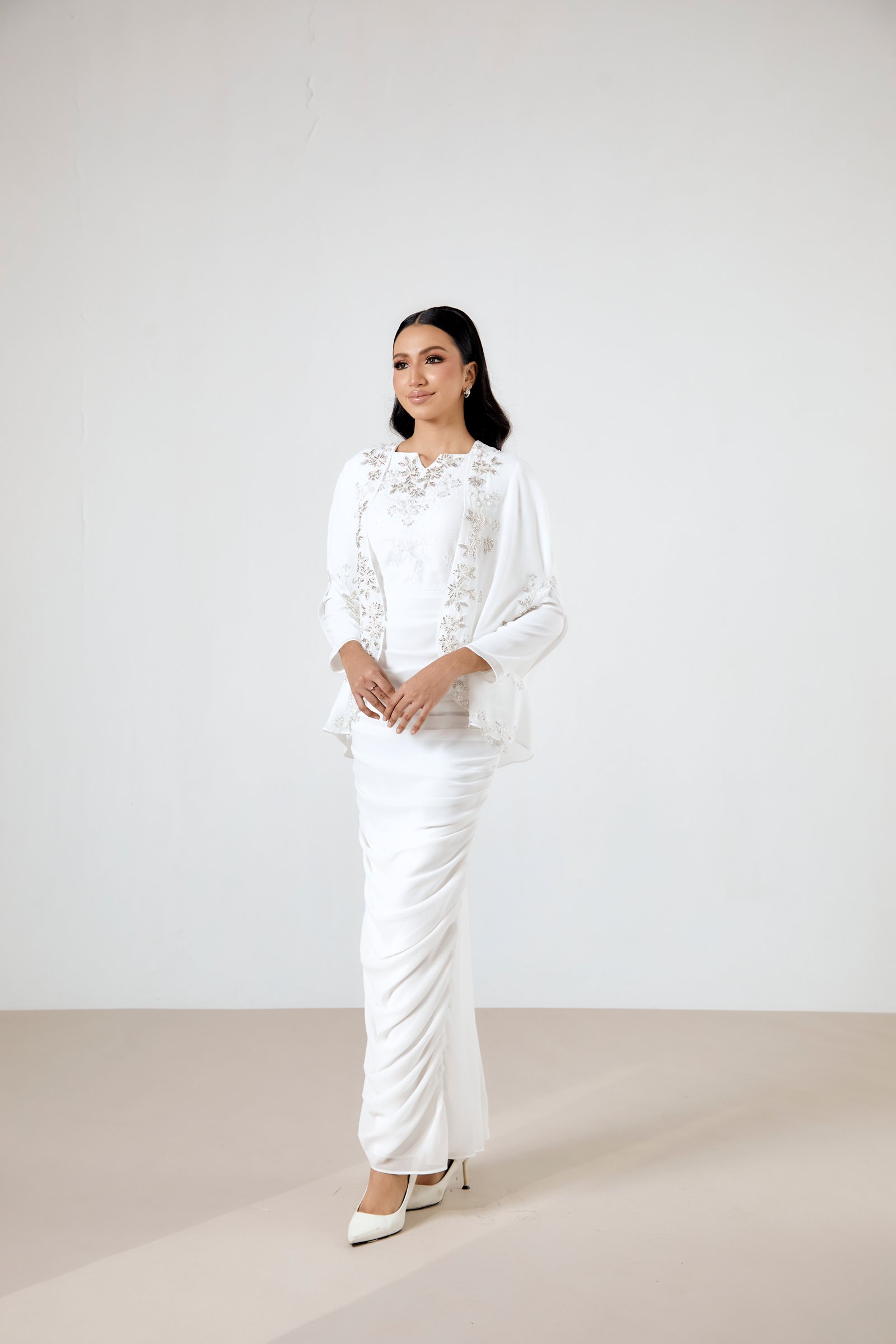 The Pearl in Off White