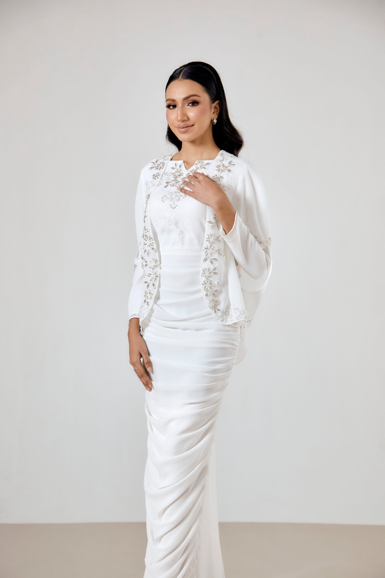 The Pearl in Off White